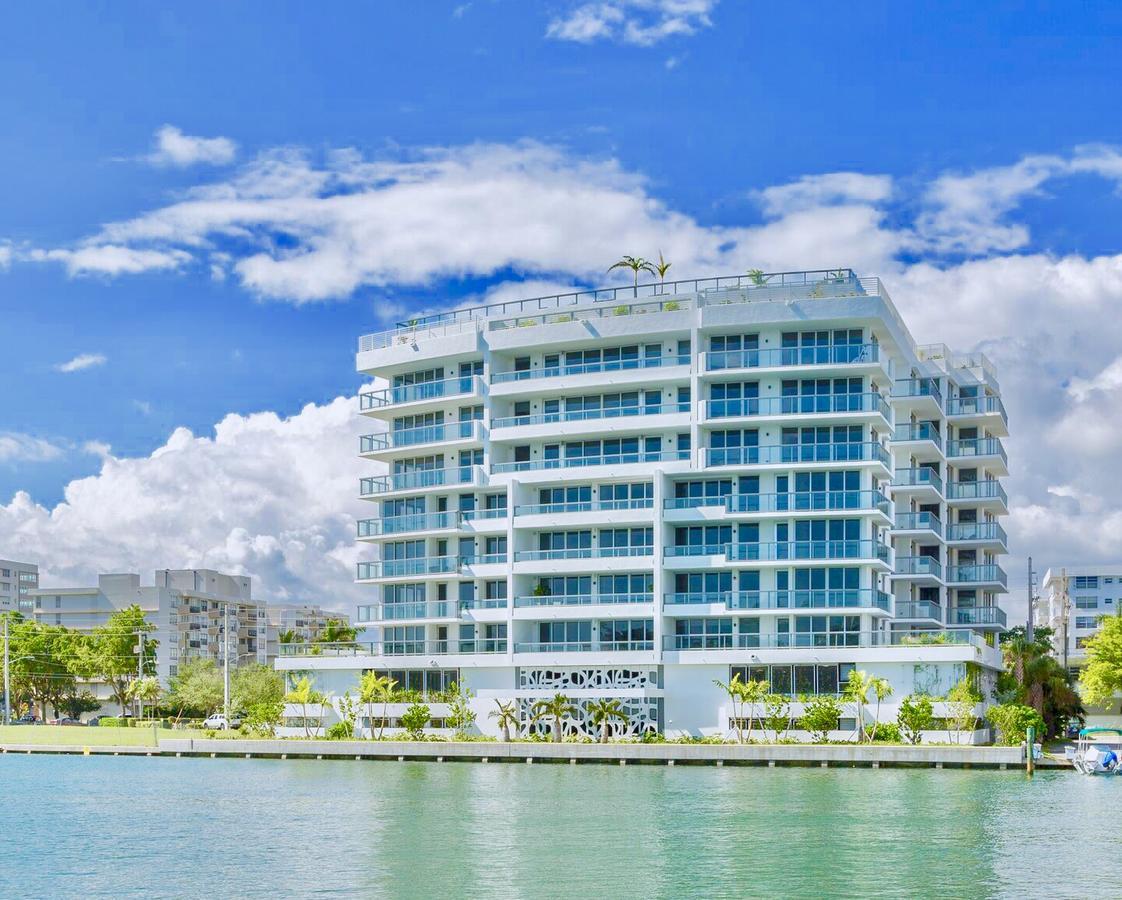 Acqua Bay Luxury Apartments Bay Harbor Islands Esterno foto